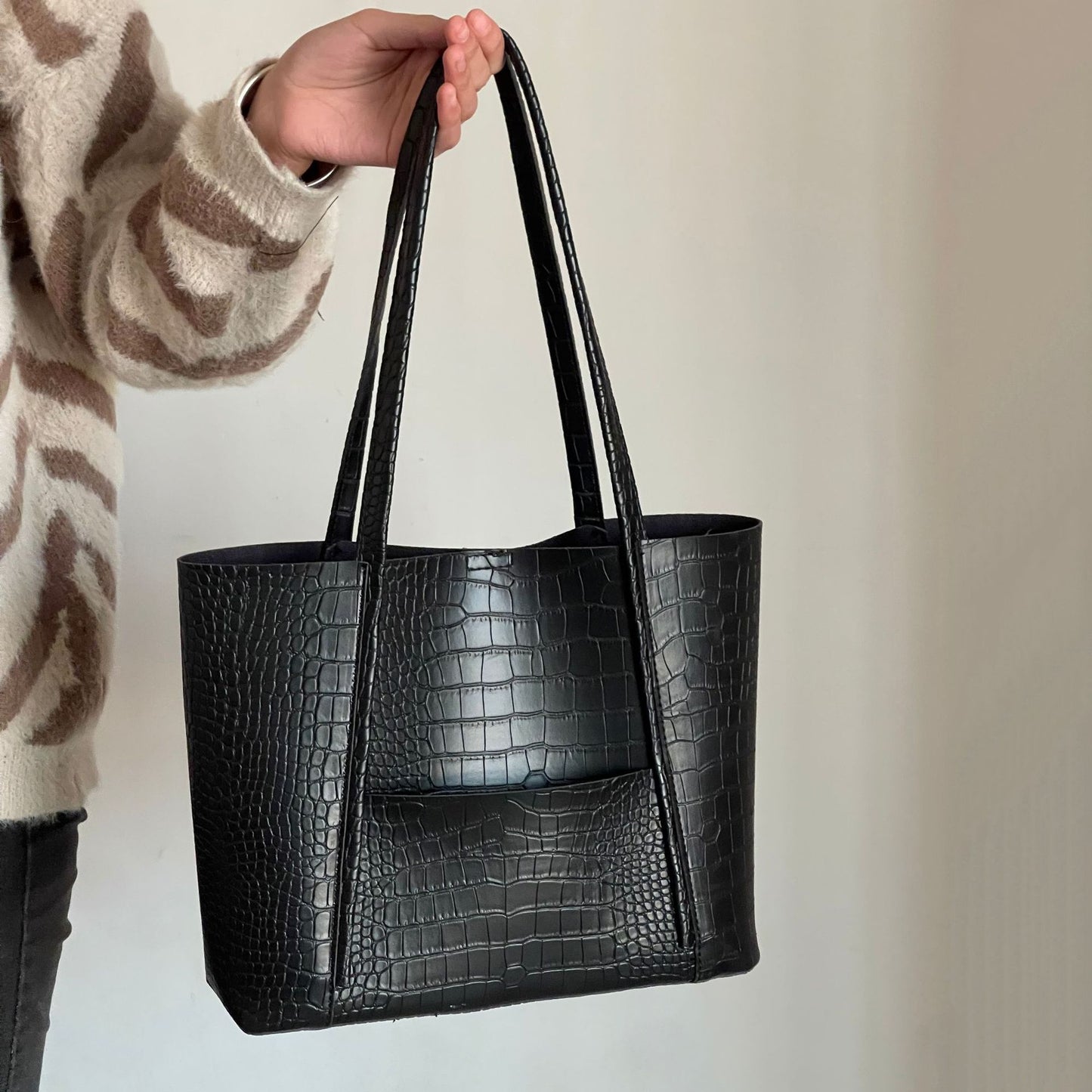 Versatile Shoulder Tote Bag