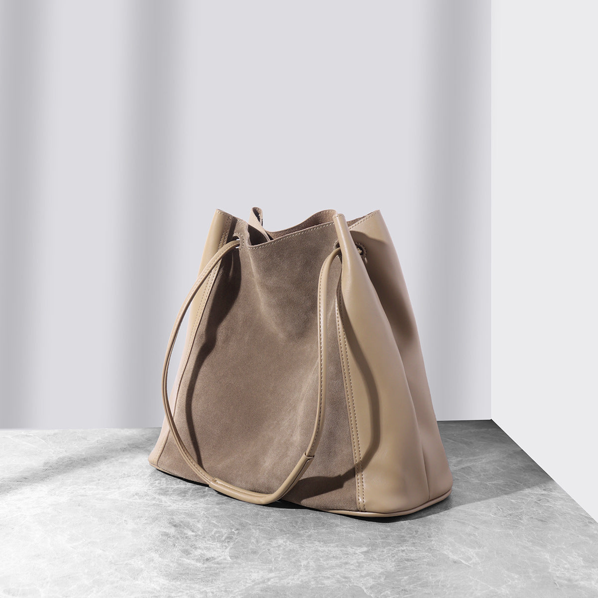 Luna Cuir Shoulder Bag